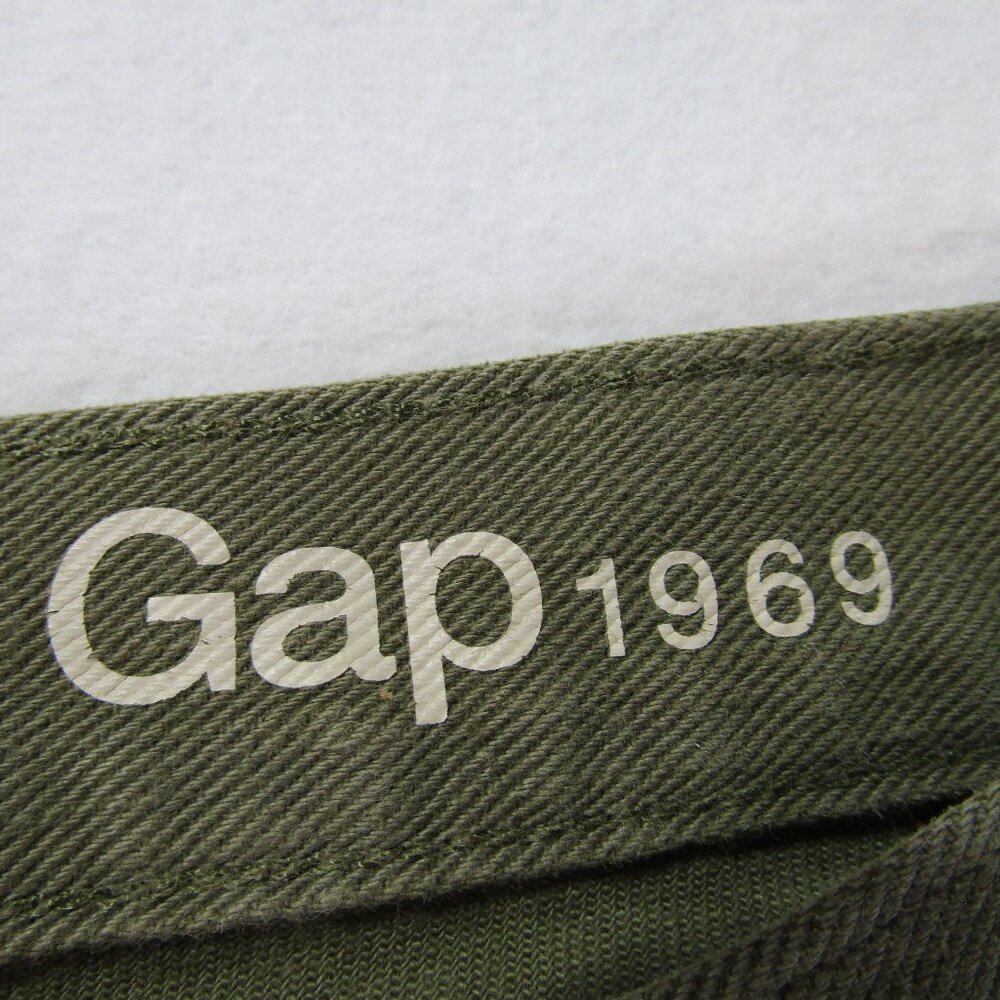 Gap Women’s Green Girlfriend Mid-rise Distressed Jeans, Size 27R - Picture 6 of 9